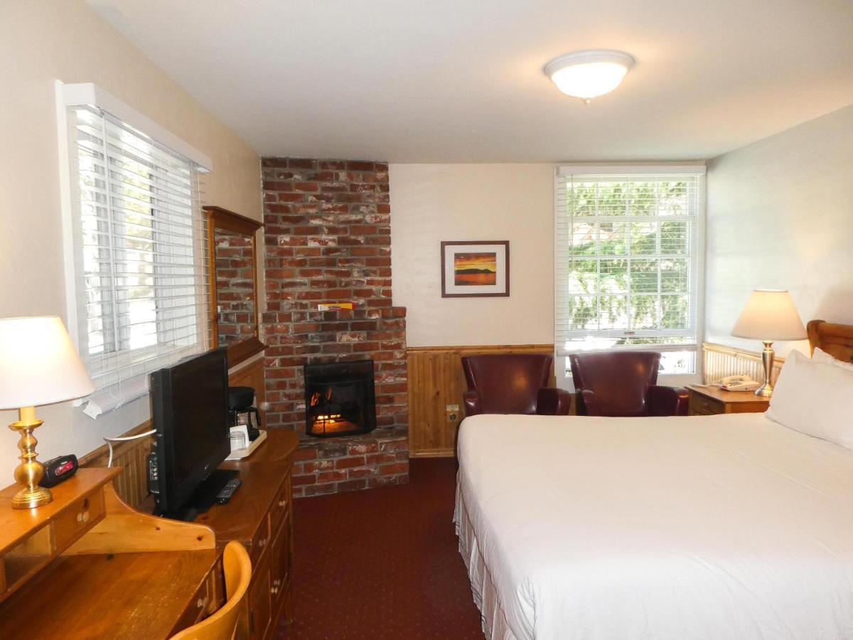 Carmel Fireplace Inn Rom bilde